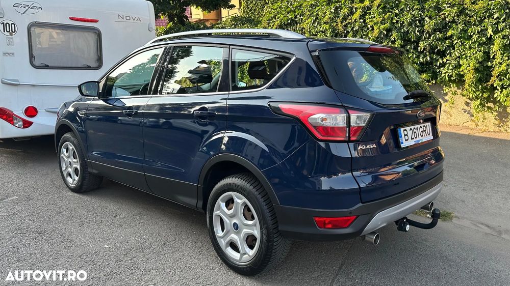 Ford Kuga - 11