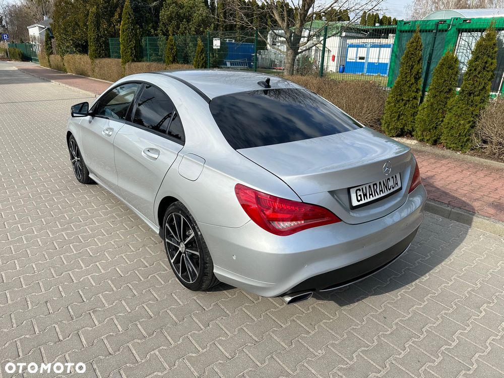 Mercedes-Benz CLA 180 UrbanStyle Edition - 11