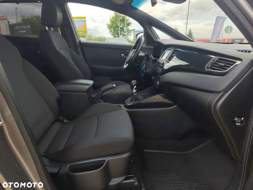 Kia Carens 1.7 CRDi L - 21