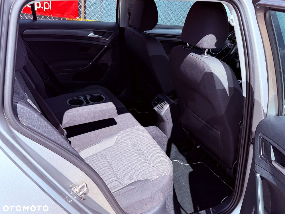 Volkswagen Golf Variant 1.5 TSI BMT Highline - 11