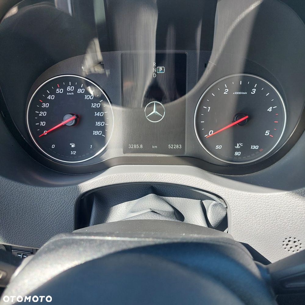 Mercedes-Benz Sprinter - 5