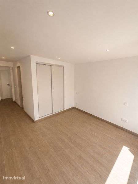 Moradia T2 - Baixa Faro ( nova) - Grande imagem: 3/6