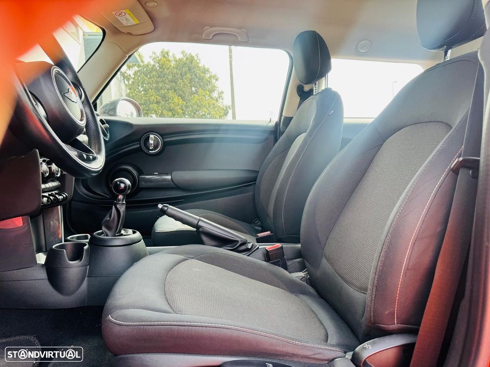 MINI 3 Portas One First - 15