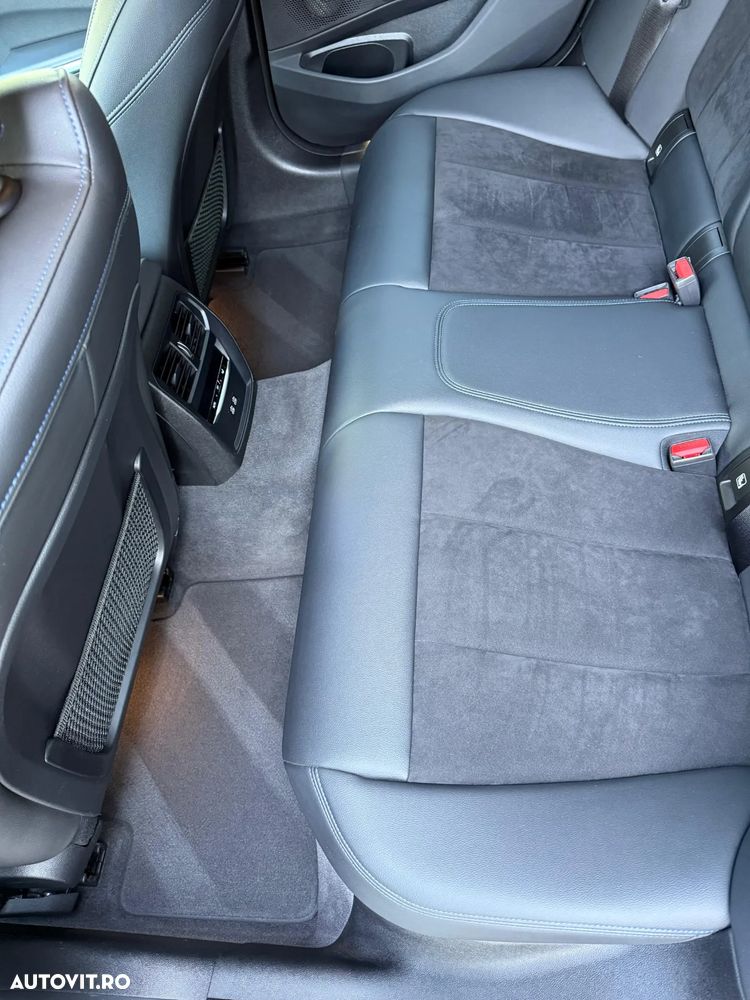 BMW Seria 3 320d xDrive AT MHEV - 33