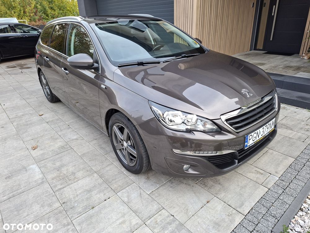 Peugeot 308 2015 photo 4