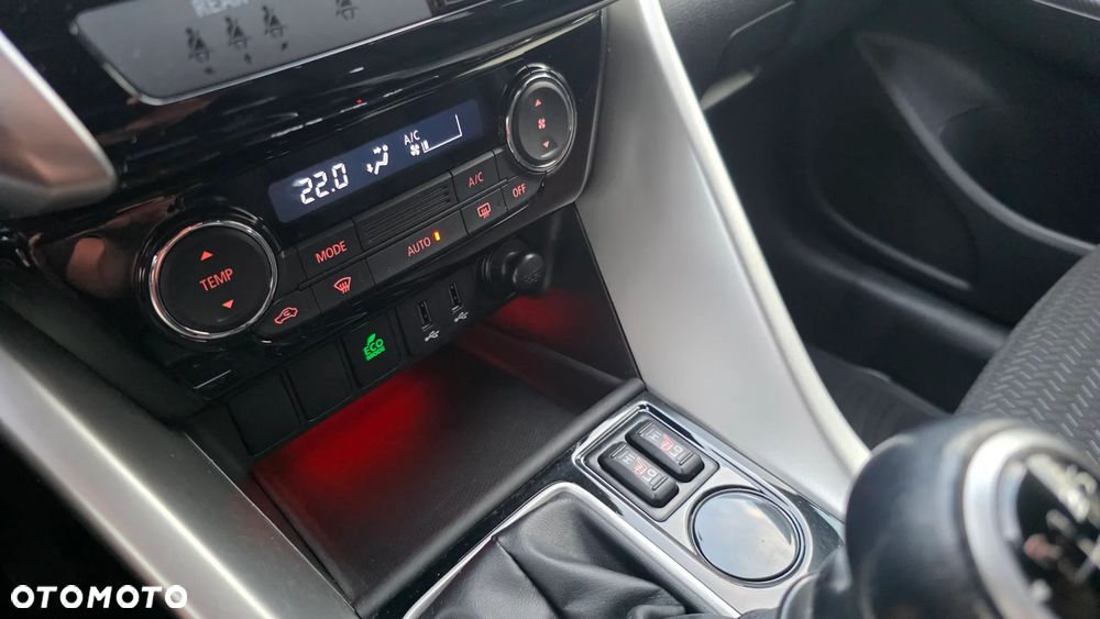 Mitsubishi Eclipse Cross 1.5 T Intense - 21