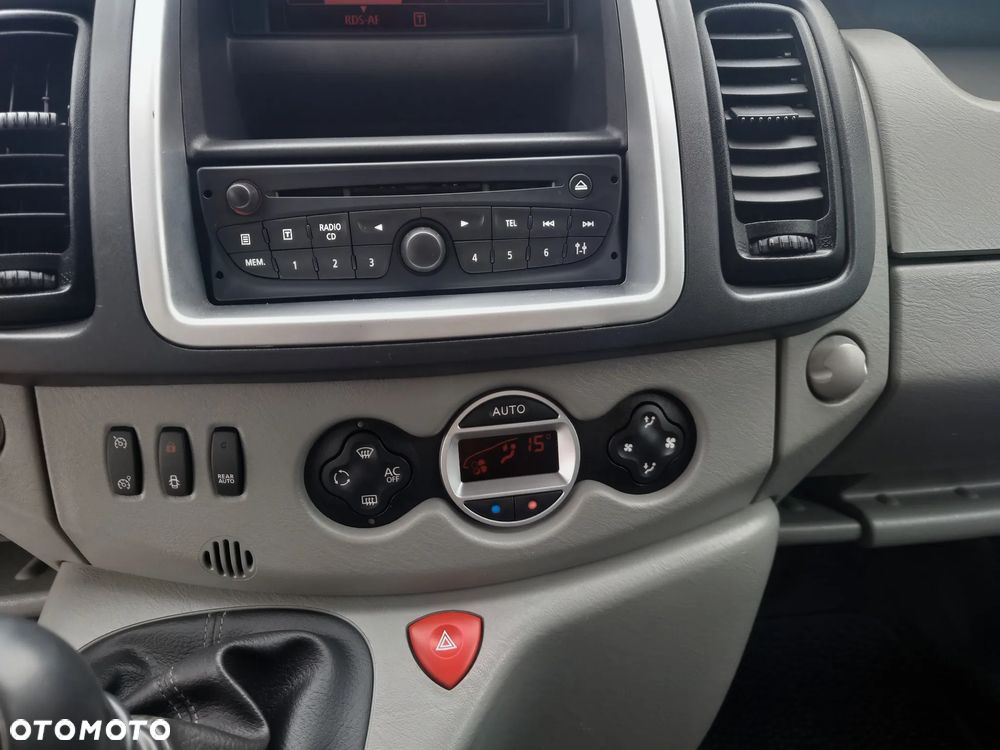 Renault Trafic Passenger Pack Clim - 11