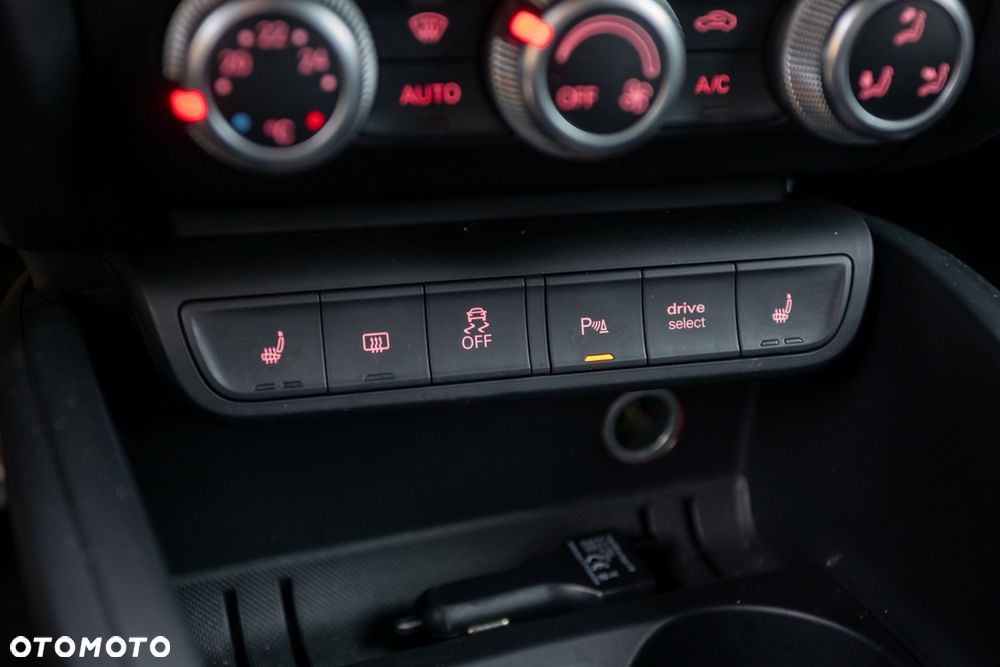 Audi A1 Sportback 1.6 TDI Sport S tronic - 24