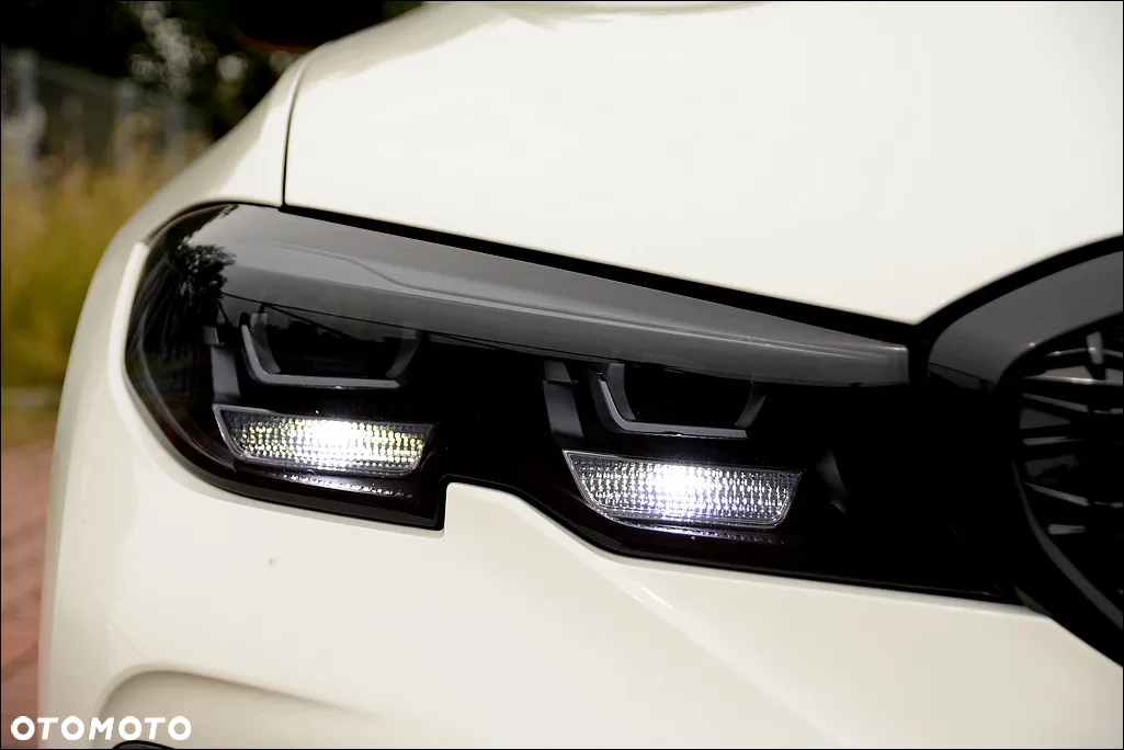 BMW Seria 3 320d xDrive M Sport sport - 36