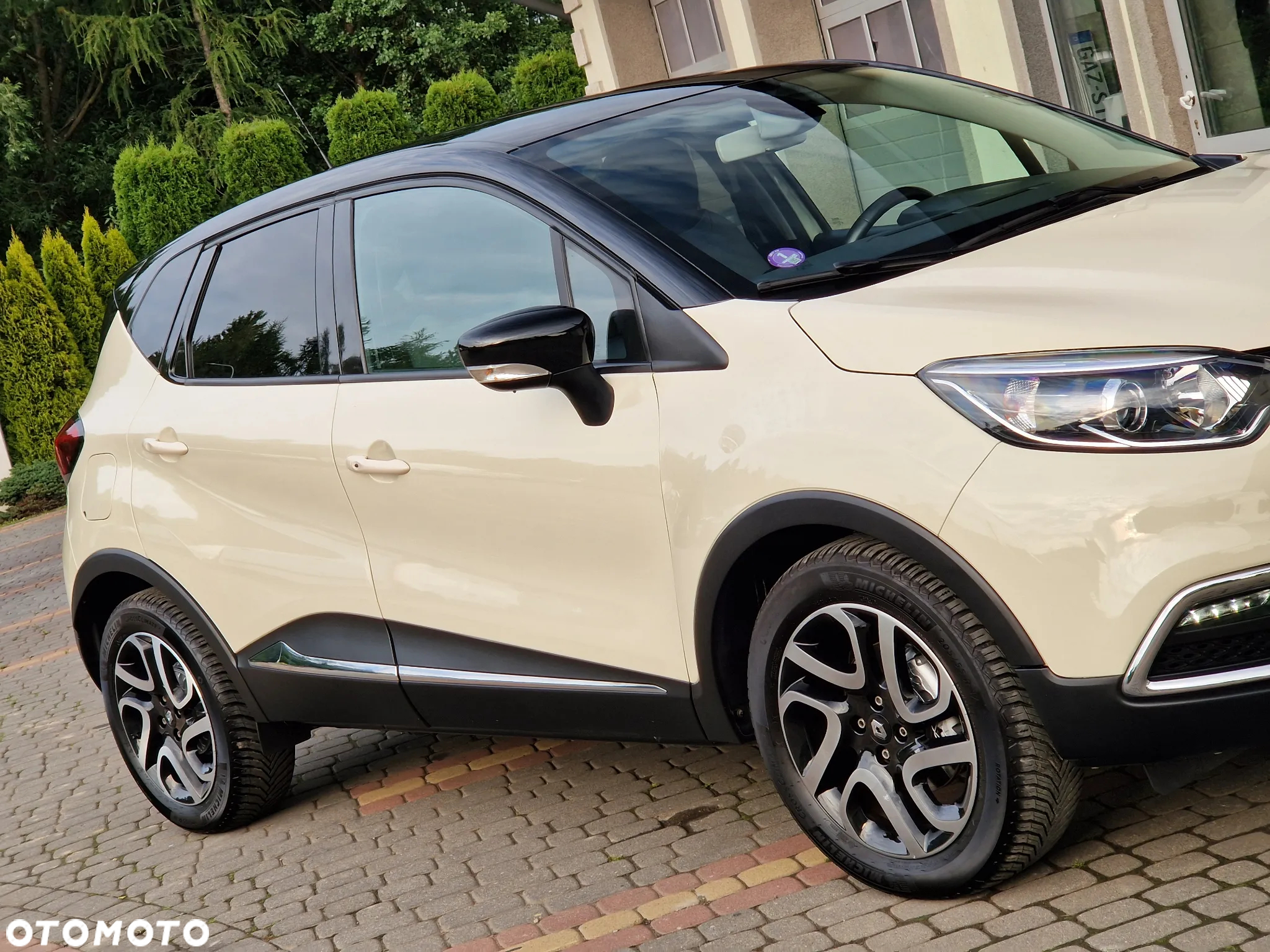 Renault Captur 1.2 TCe Intens EDC - 12