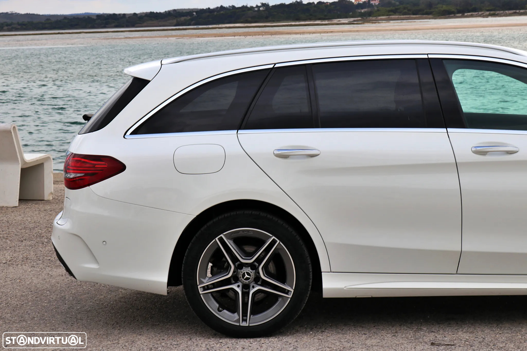 Mercedes-Benz C 300 de AMG Line - 21