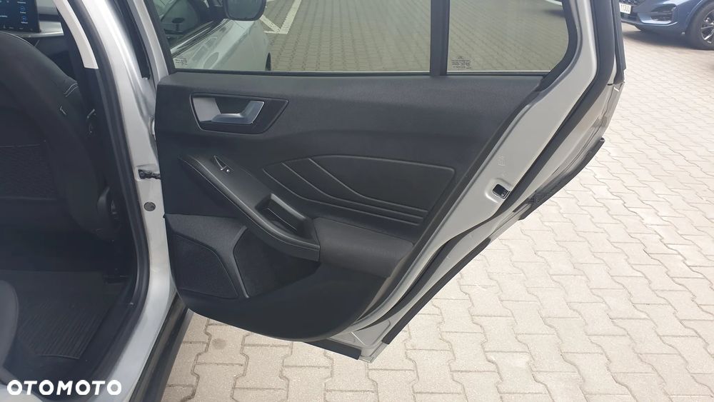Ford Focus 1.0 EcoBoost Titanium - 10