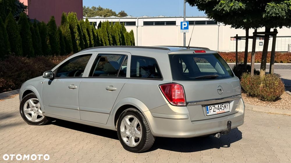 Opel Astra 1.8 Sport - 19