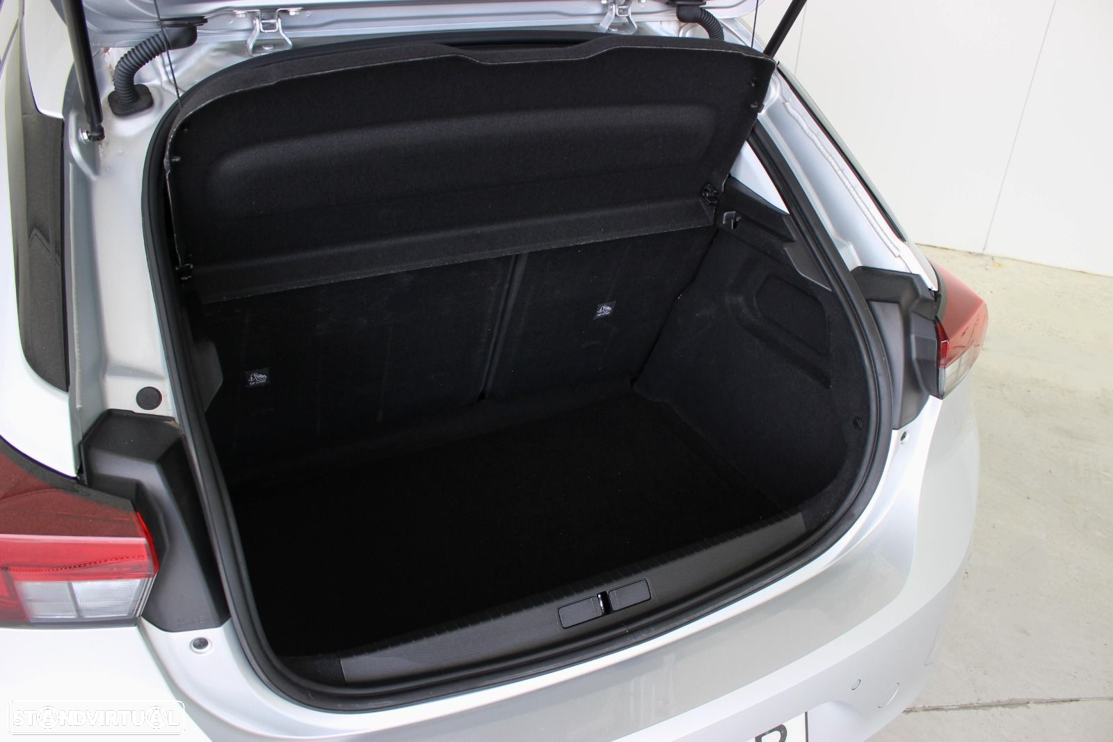 Opel Corsa 1.5 D Elegance - 8