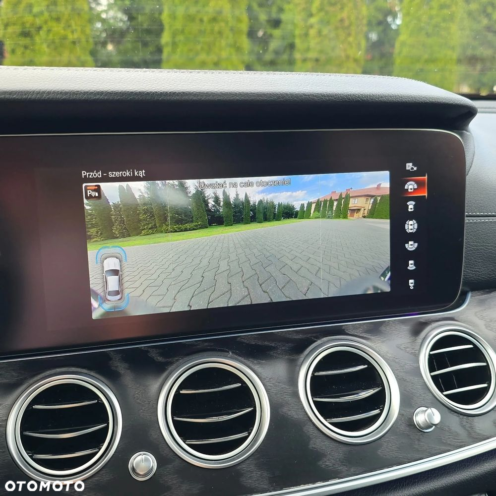 Mercedes-Benz Klasa E 220 d T 9G-TRONIC AMG Line - 34