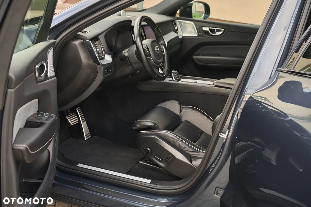 Volvo XC 60 B5 B Geartronic RDesign - 21