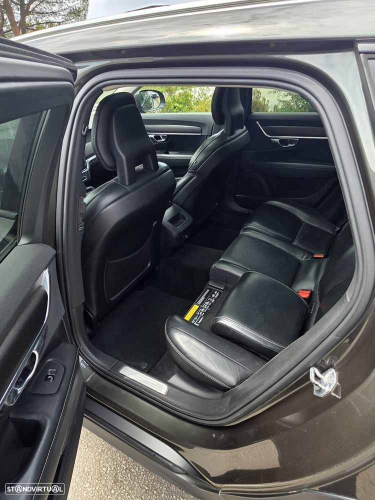 Volvo V90 D4 AWD Geartronic Momentum Pro - 7