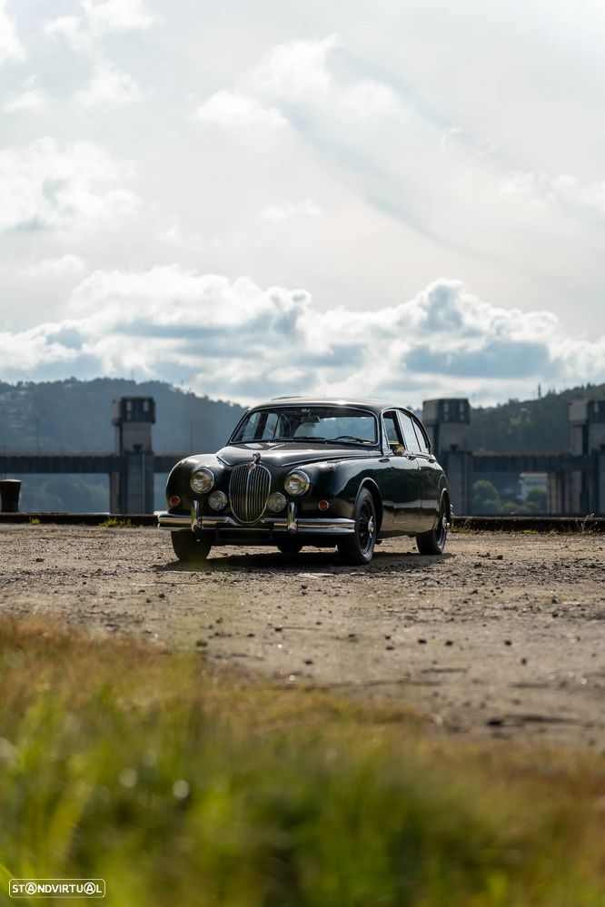 Jaguar MK II - 45