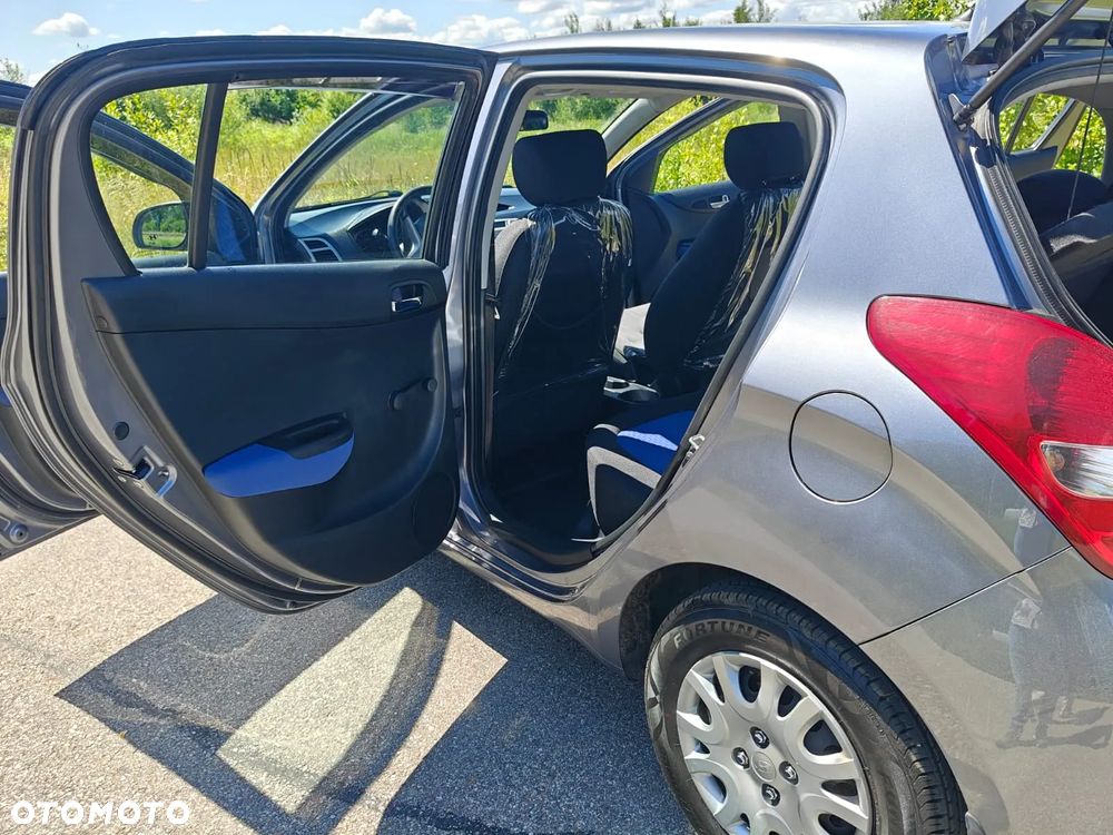 Hyundai i20 - 12