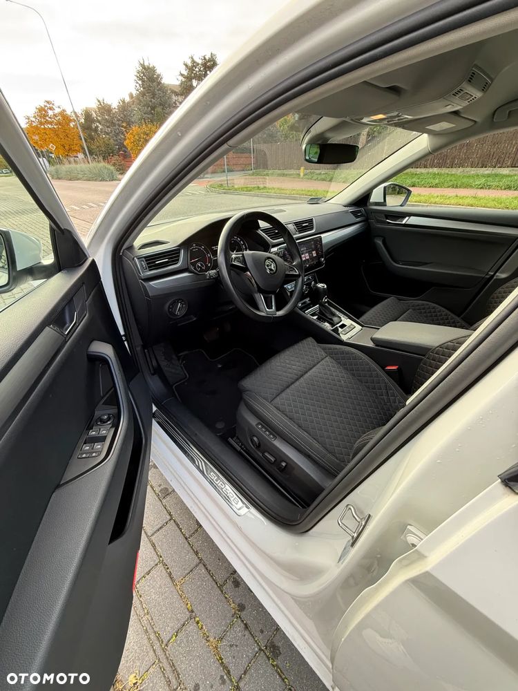 Skoda Superb 2.0 TDI Ambition DSG - 6