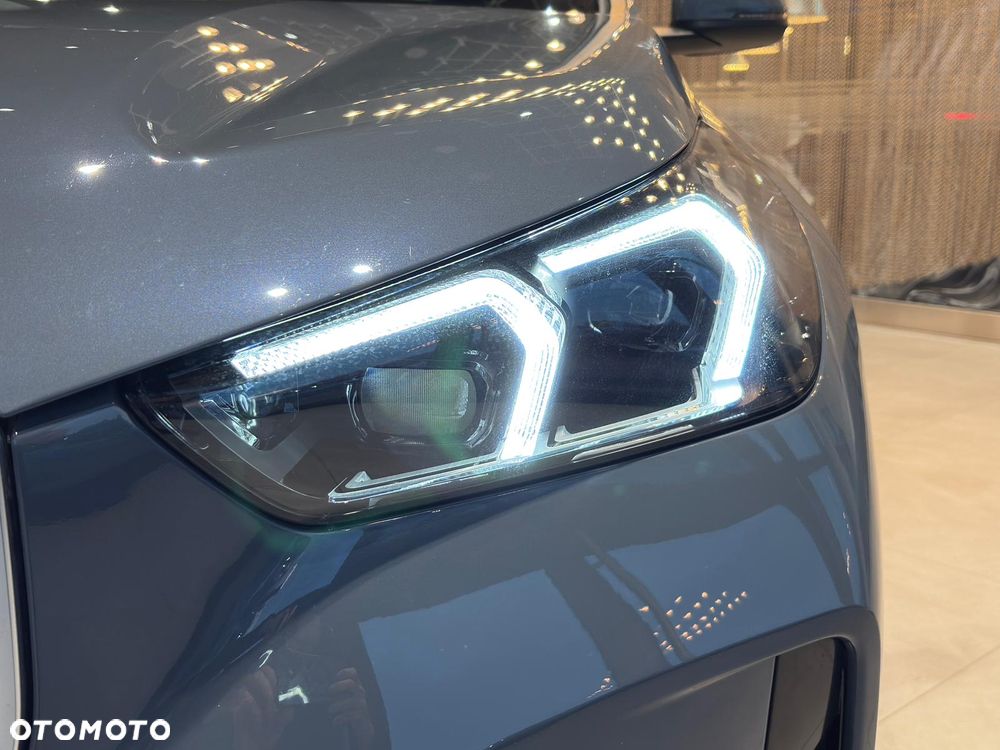 BMW X1 - 10