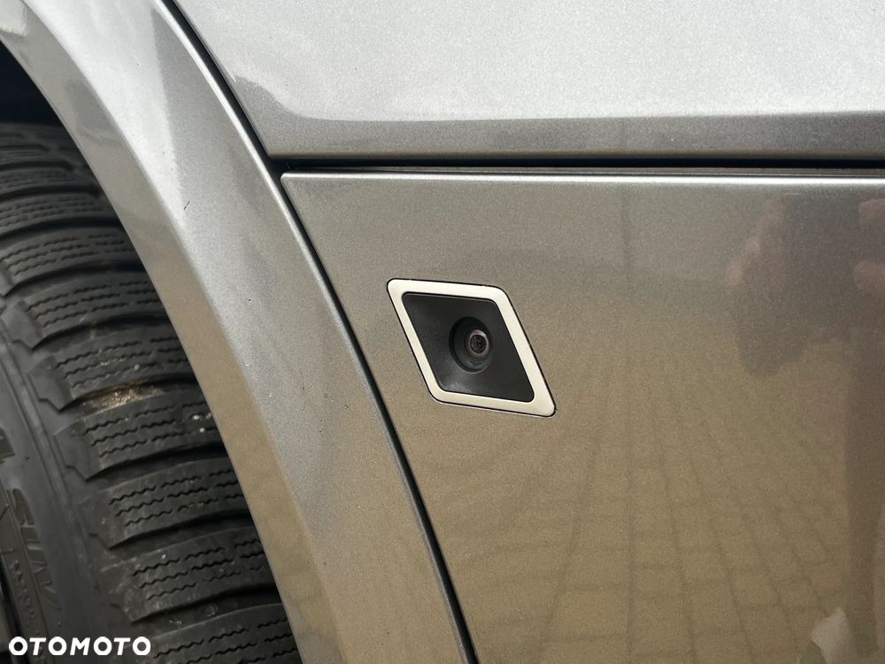 BMW X5 M M50d - 26
