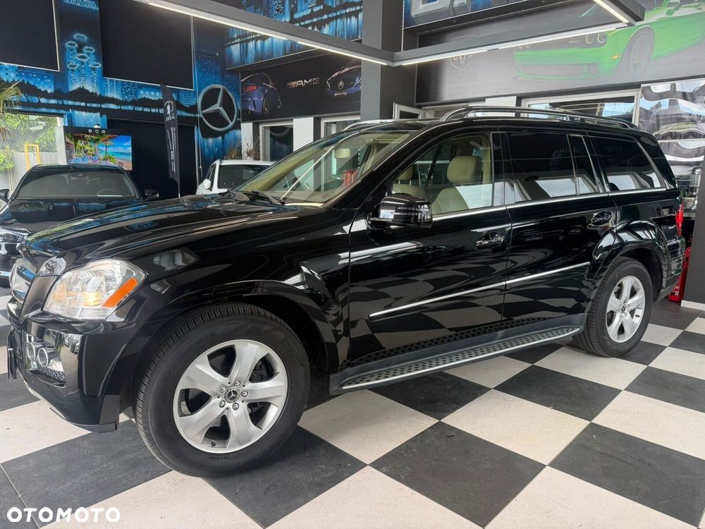 Mercedes-Benz GL - 4