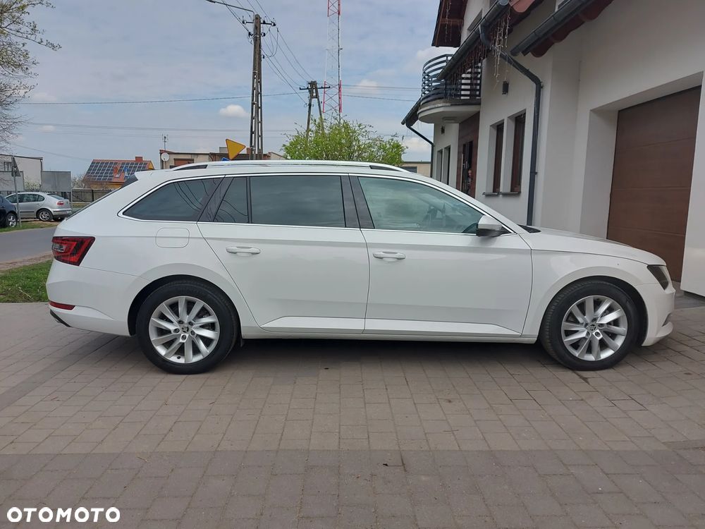 Skoda Superb 2.0 TDI Ambition - 6