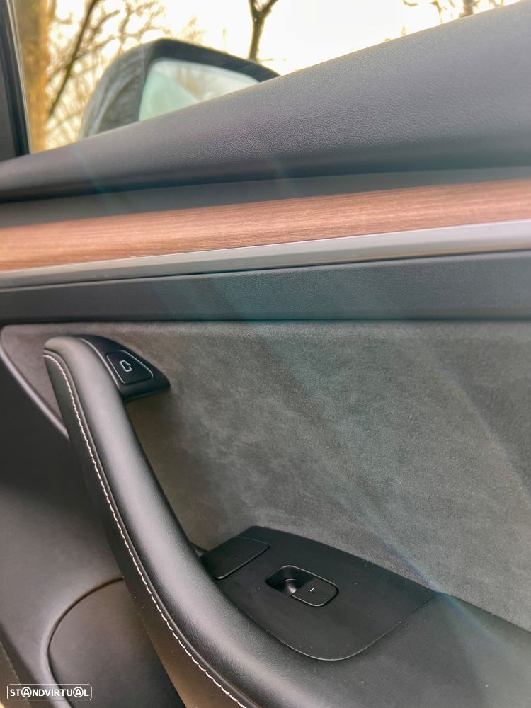 Tesla Model 3 Long Range AWD Dual Motor - 21