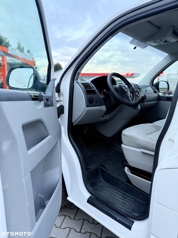 Volkswagen Transporter - 4