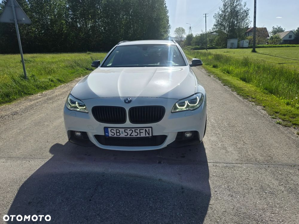 BMW Seria 5 525d xDrive - 2
