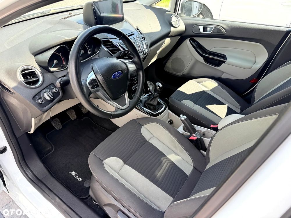 Ford Fiesta 1.0 EcoBoost Titanium - 13