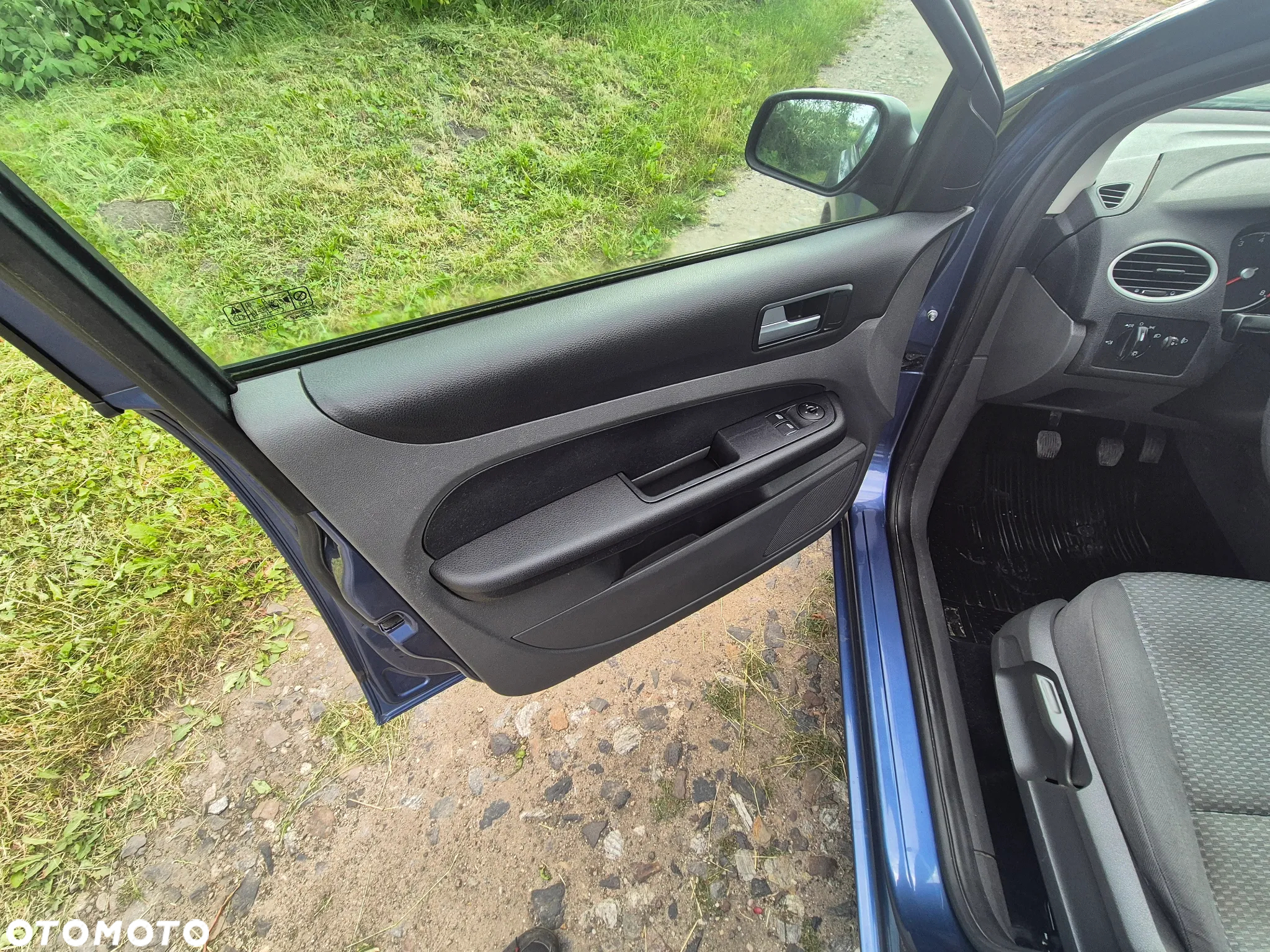 Ford Focus 1.4 16V Connection - 28