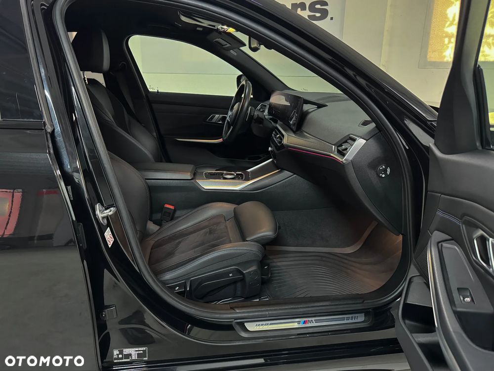 BMW Seria 3 320d xDrive M Sport Shadow - 22