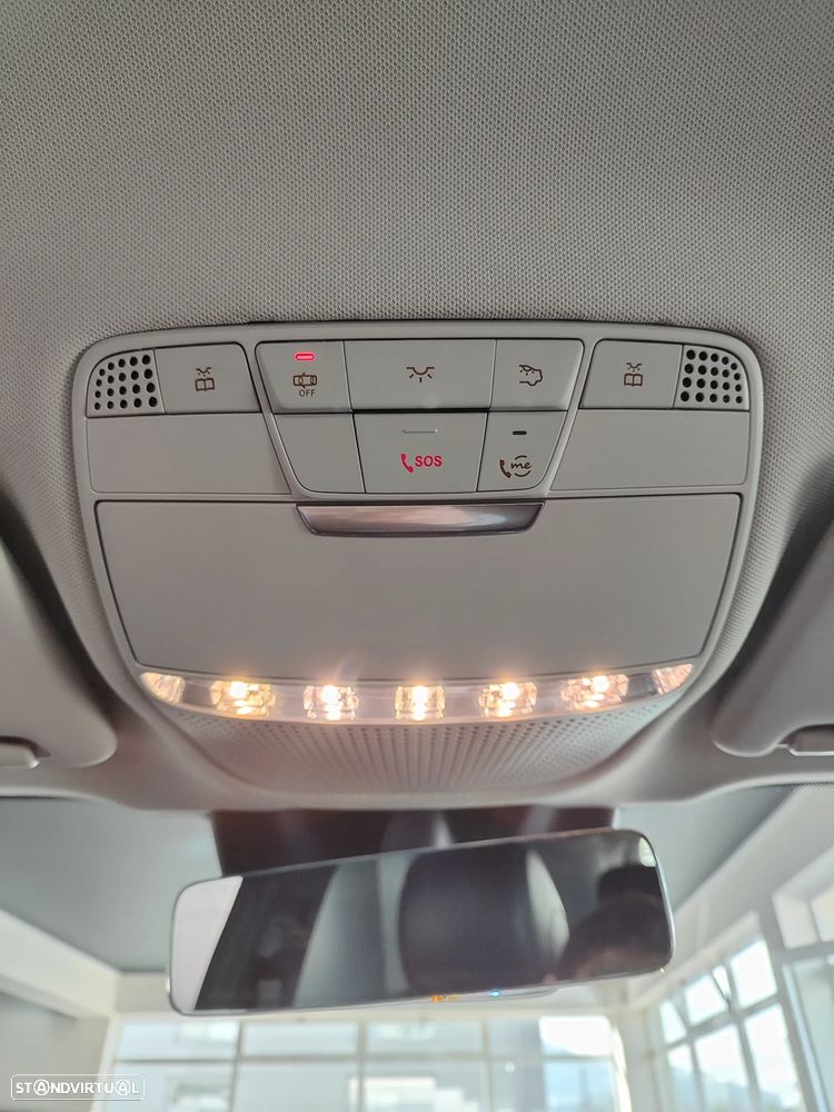 Mercedes-Benz GLC 300 ver-de-4matic-9g--tronic-edition-amg-line - 35