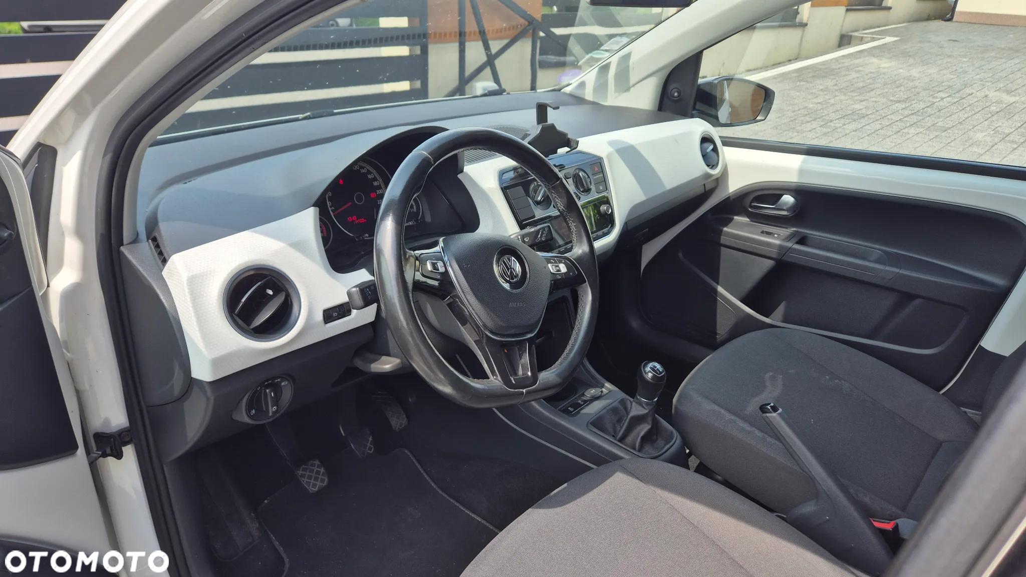 Volkswagen up! 1.0 move - 6