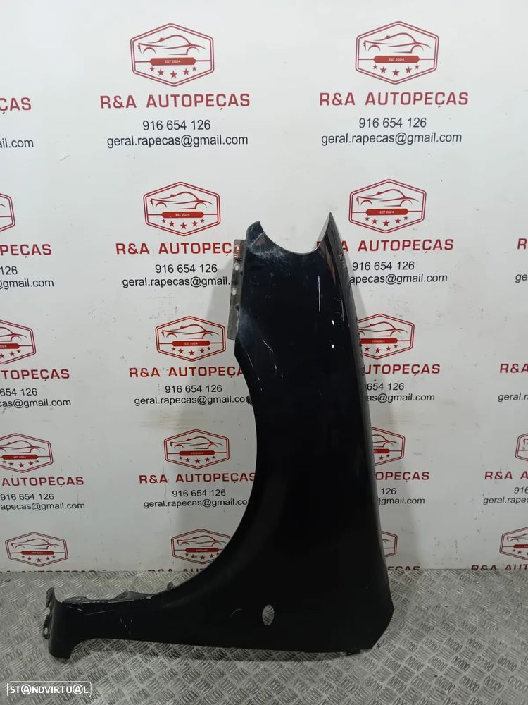 Guarda Lamas Frente Frontal Esquerdo Kia Carnival Original - 1