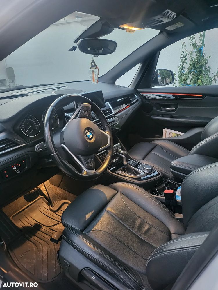 BMW Seria 2 218i AT Sport Line - 11