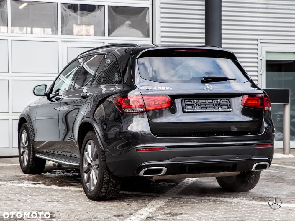 Mercedes-Benz GLC 300 e 4-Matic Business Edition - 6