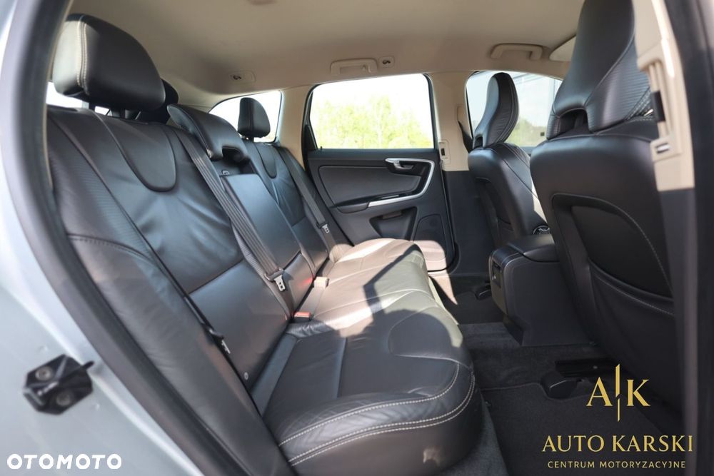 Volvo XC 60 - 31