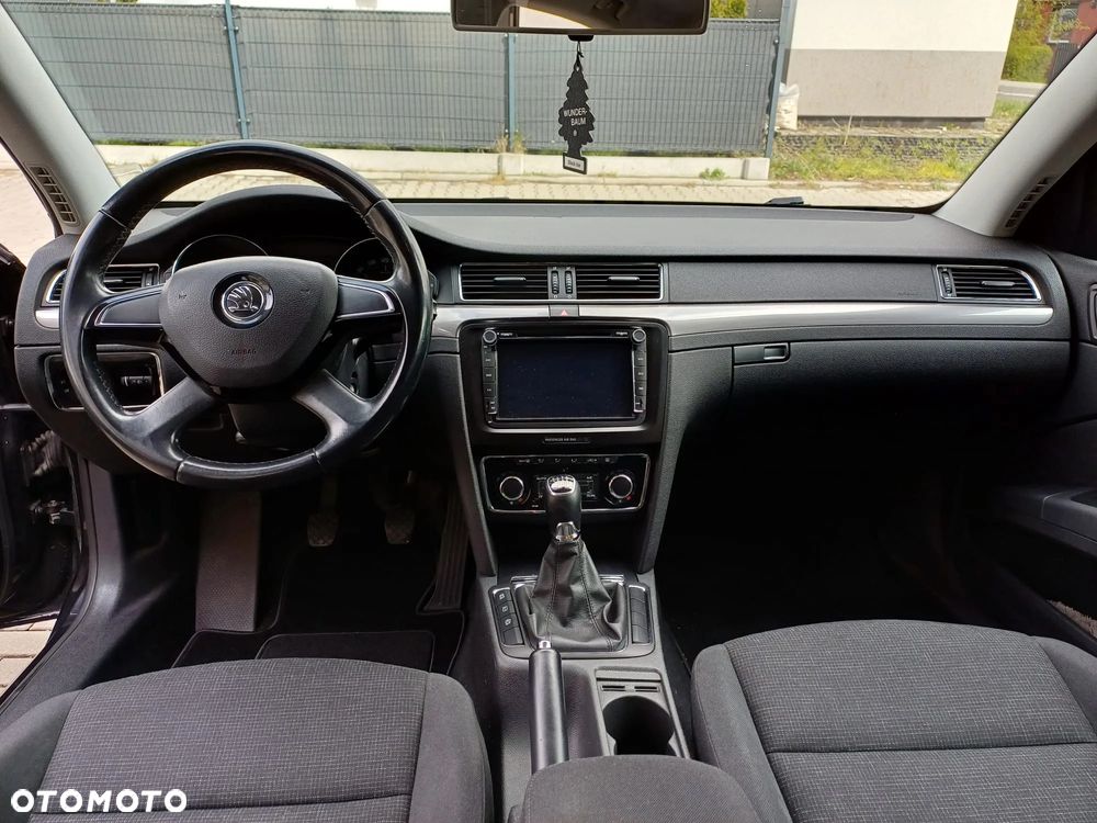 Skoda Superb 1.6 TDI Ambition - 11