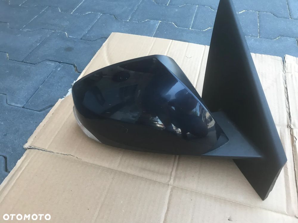 Renault Laguna III 07-15 Lusterko Prawe 8Pin NV472 - 1