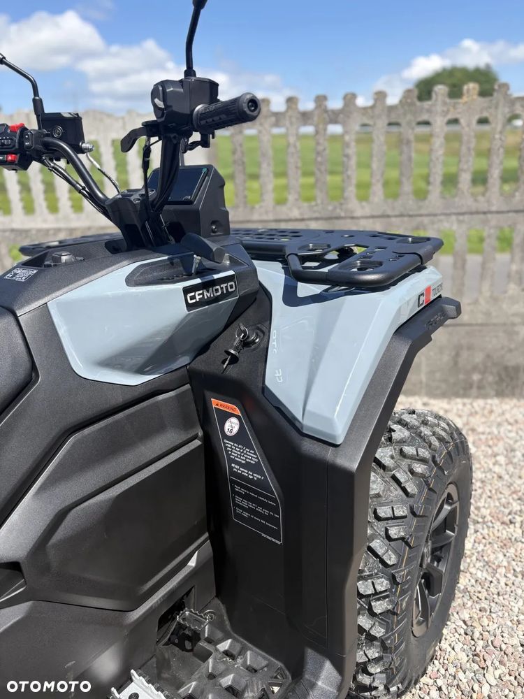 CFMoto CForce - 12