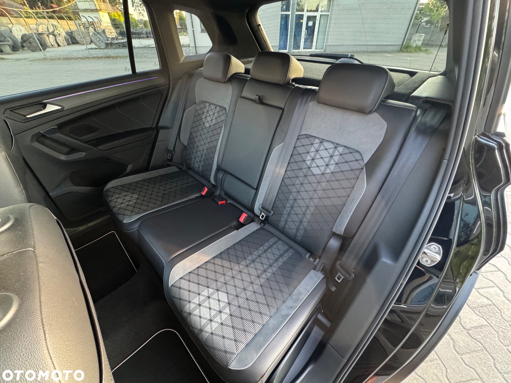 Volkswagen Tiguan 2.0 TDI SCR 4Mot R-Line DSG - 19