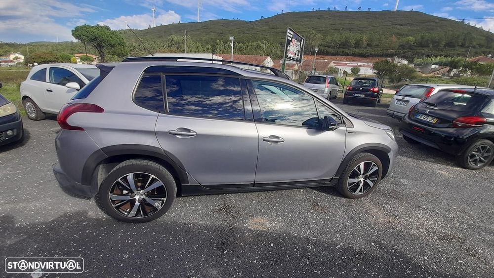 Peugeot 2008 1.6 BlueHDi GT Line - 6