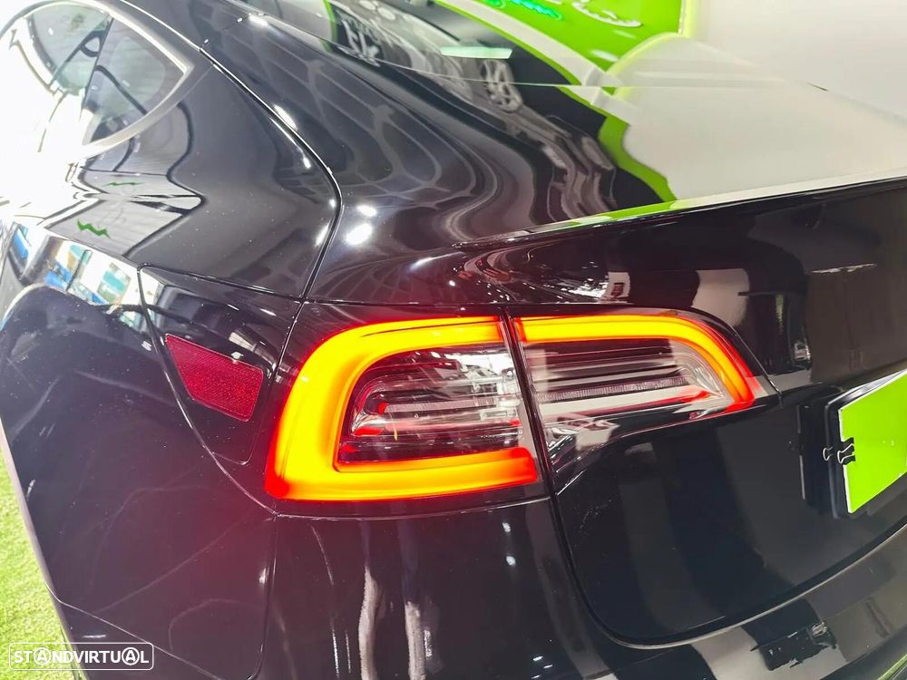 Tesla Model 3 Standard RWD Plus - 19