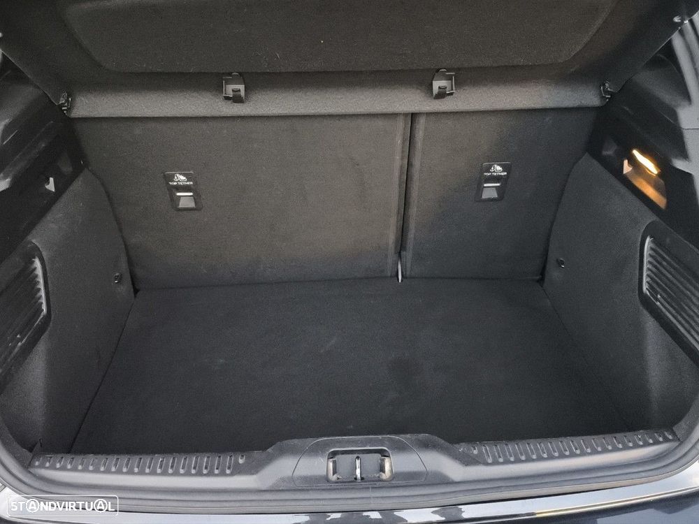 Ford Focus 1.0 EcoBoost MHEV ST-Line - 18