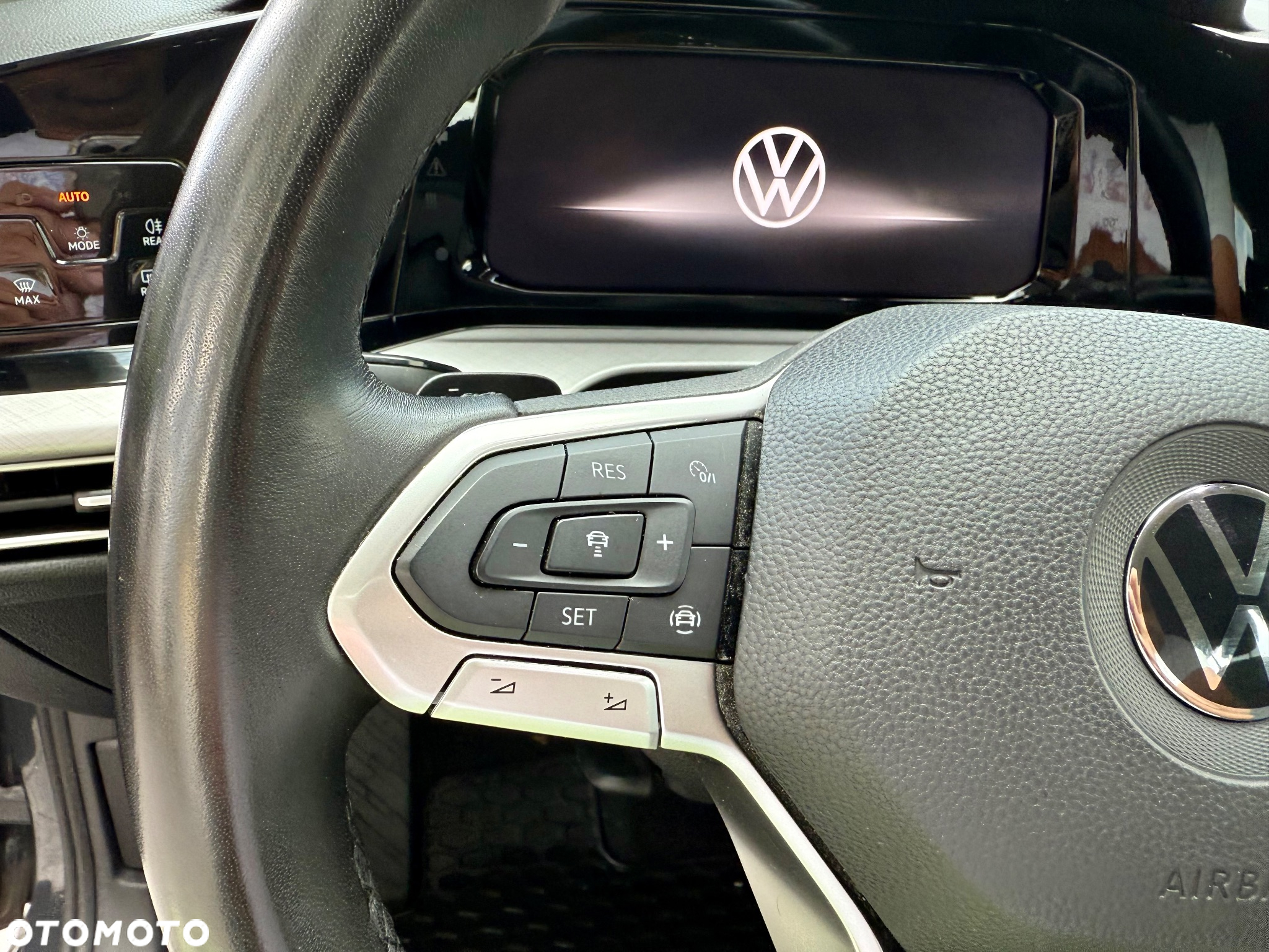 Volkswagen Golf VII 1.5 TSI BMT Comfortline DSG - 16