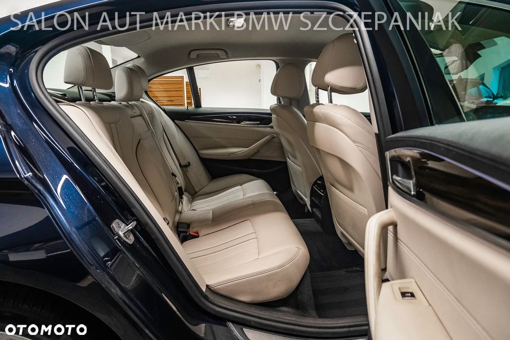 BMW Seria 5 520d xDrive Luxury Line - 30