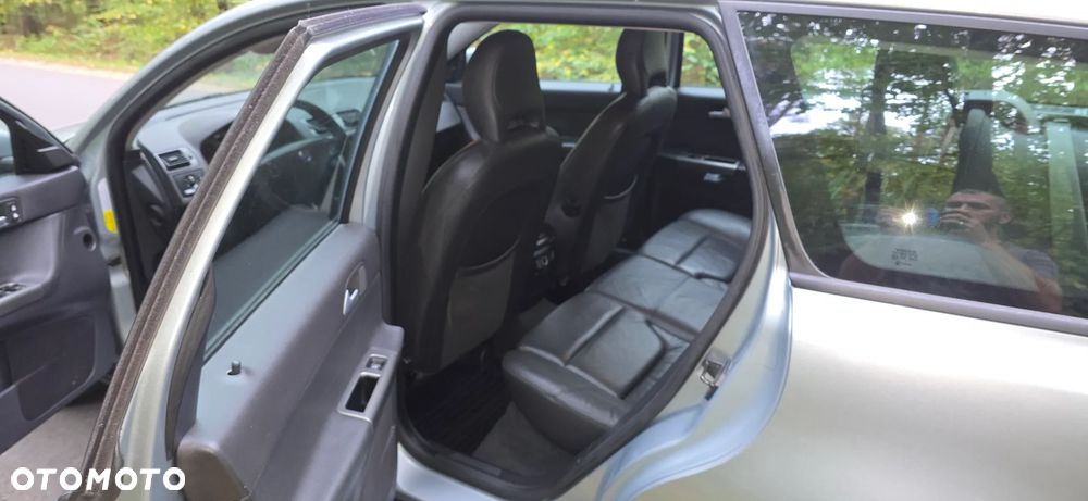 Volvo V50 - 15